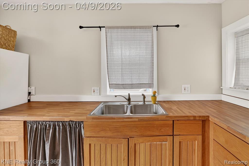217 Maple Avenue, Alma, MI 48801 — Photo 15