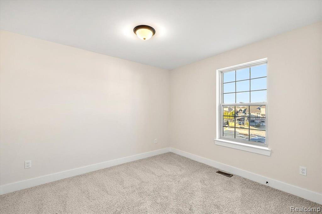4060 Blossom Drive, Sterling Heights, MI 48314 — Photo 45