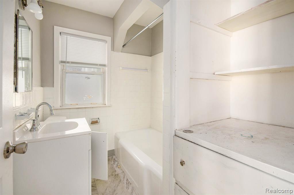 20206 Greeley Street, Detroit, MI 48203 — Photo 17