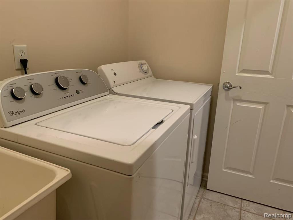 41540 Oconnor Lane, Novi, MI — Photo 17