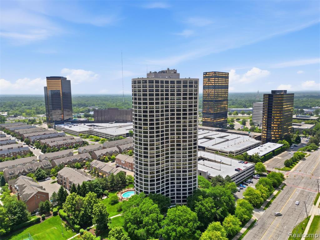 5000 Town Center, 1806, Southfield, MI 48075 — Photo 25