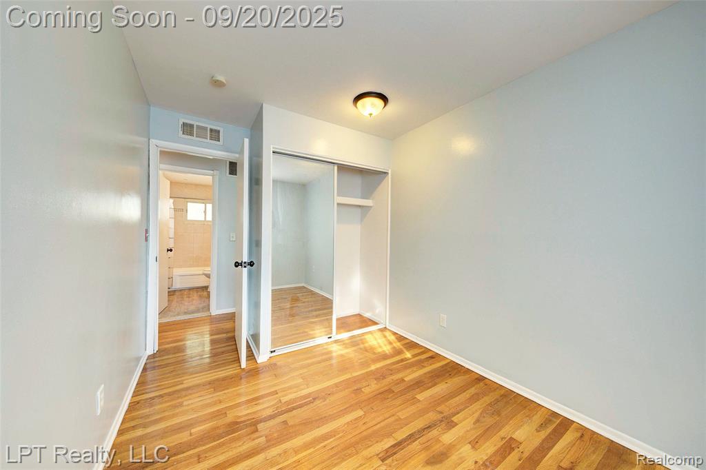 4476 Weddel Street, Dearborn Heights, MI 48125 — Photo 18