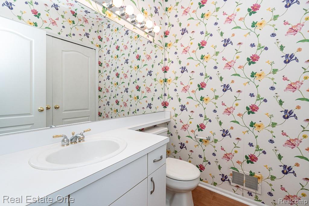5936 Creekside Drive, 87, Troy, MI 48085 — Photo 13