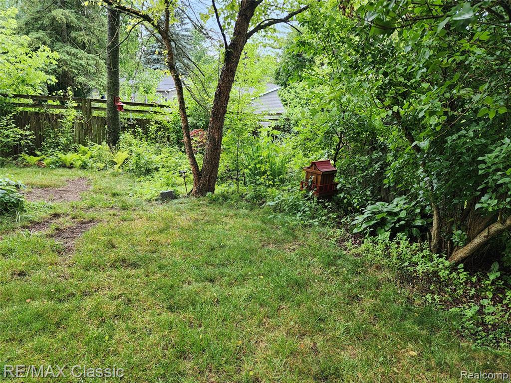 6388 Hermana Road, West Bloomfield, MI 48324 — Photo 28