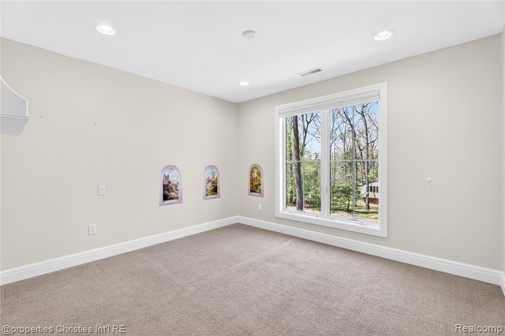 4375 Derry Road, Bloomfield Hills, MI 48302 — Photo 35