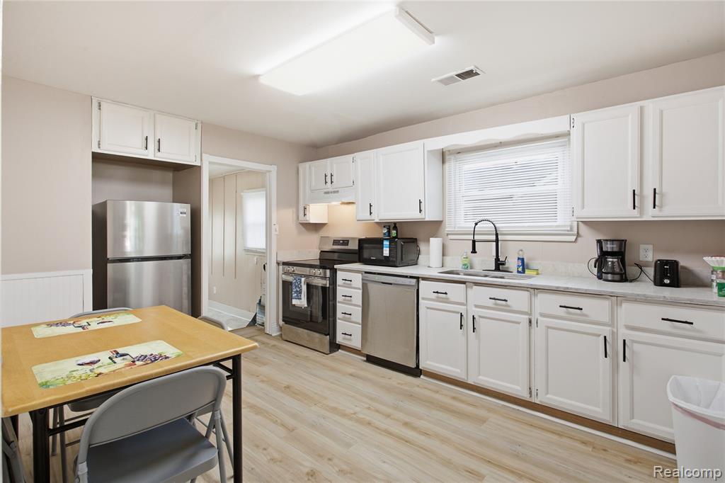 1660 N Sheldon Road, Canton, MI 48187 — Photo 8