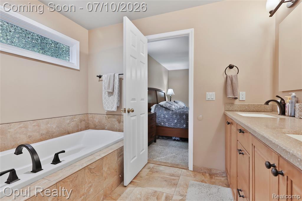 7725 Partridge Hill Drive, Brighton, MI 48116 — Photo 28