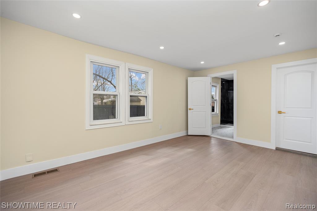 30430 Park Street, Roseville, MI 48066 — Photo 20