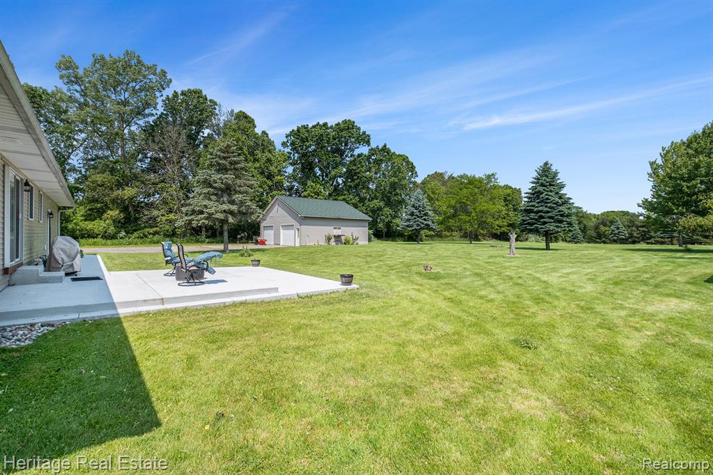 4864 Holmes Road, Goodrich Vlg, MI — Photo 31