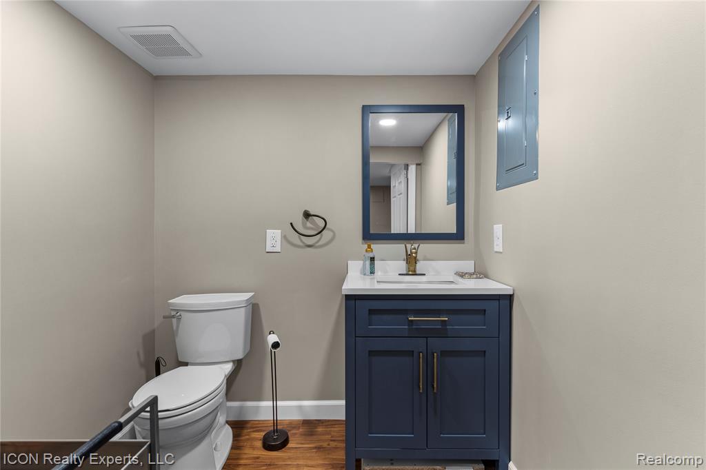 6596 Chadwick Drive, Canton, MI 48187 — Photo 24