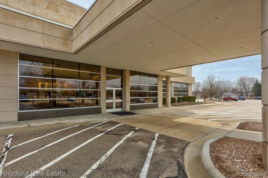 1 Mutual Avenue, Frankenmuth, MI — Photo 8