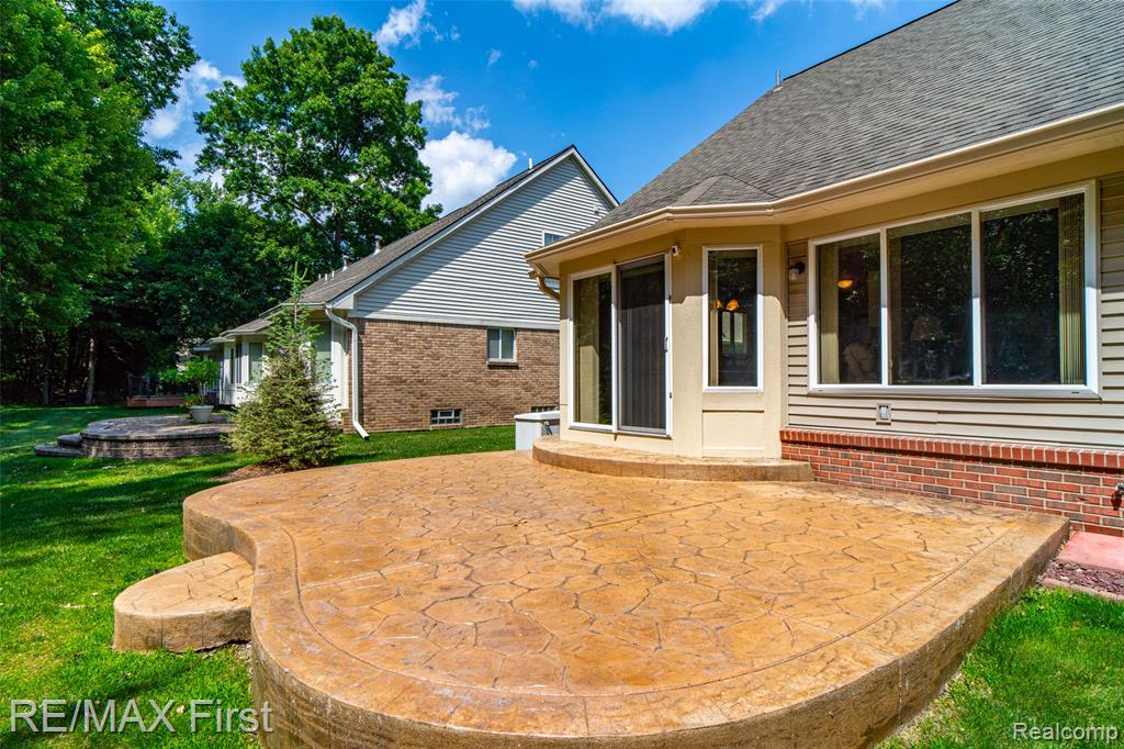 5503 Ortman Drive, Sterling Heights, MI 48314 — Photo 7