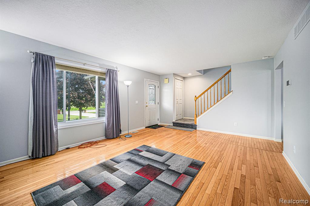 12241 Matthews Street, Carleton, MI 48117 — Photo 4