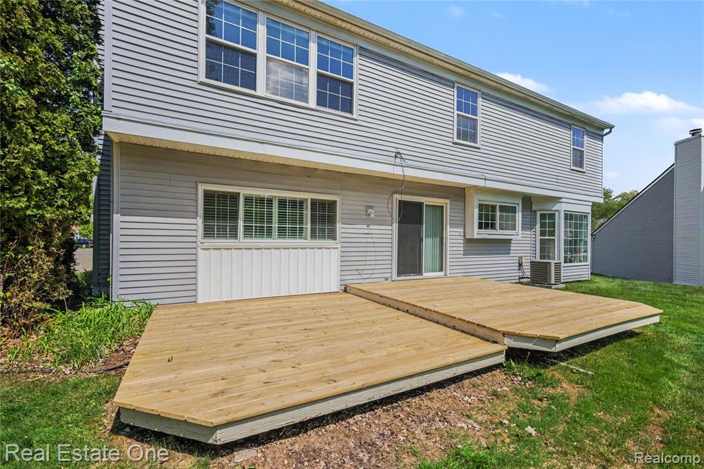 1797 Poppleton Drive, West Bloomfield, MI 48324 — Photo 35
