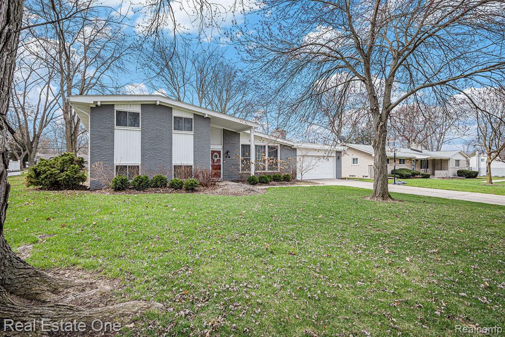 8477 CHURCH Road, Grosse Ile, MI 48138 — Photo 7