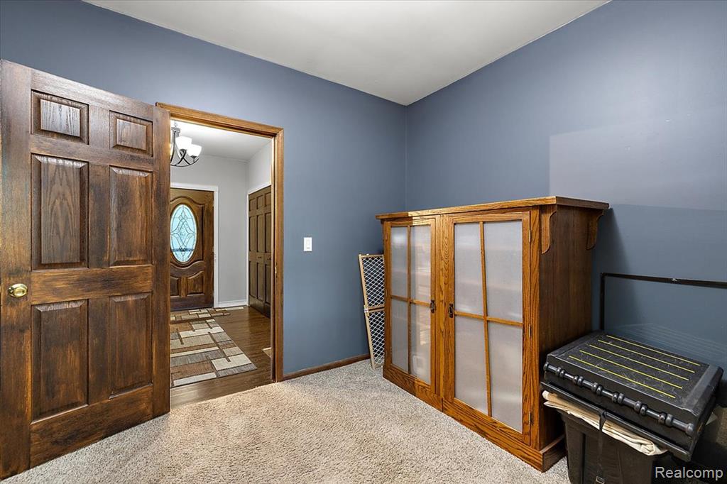 8021 Washburn Road, Goodrich Vlg, MI — Photo 28