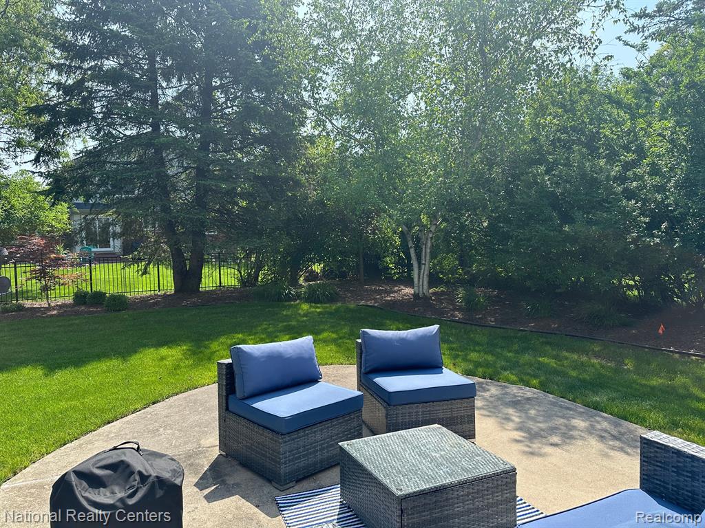 599 PHEASANT WOODS DR, Canton, MI 48188 — Photo 29