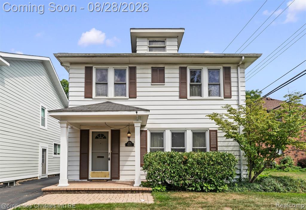 1051 Henrietta Street, Birmingham, MI 48009