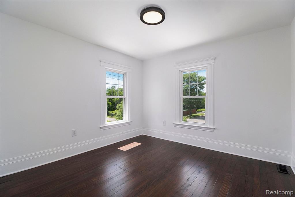 503 MOUNT VERNON Street, Detroit, MI 48202 — Photo 21