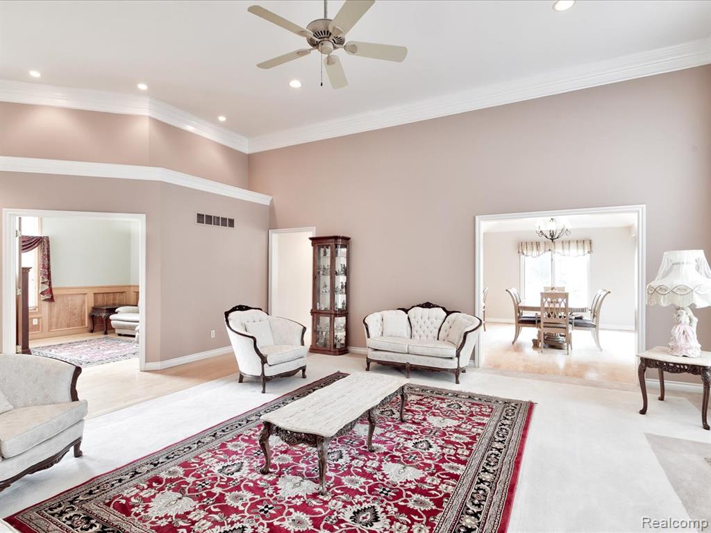 56909 Pinecone Boulevard, Shelby Twp, MI 48316 — Photo 7