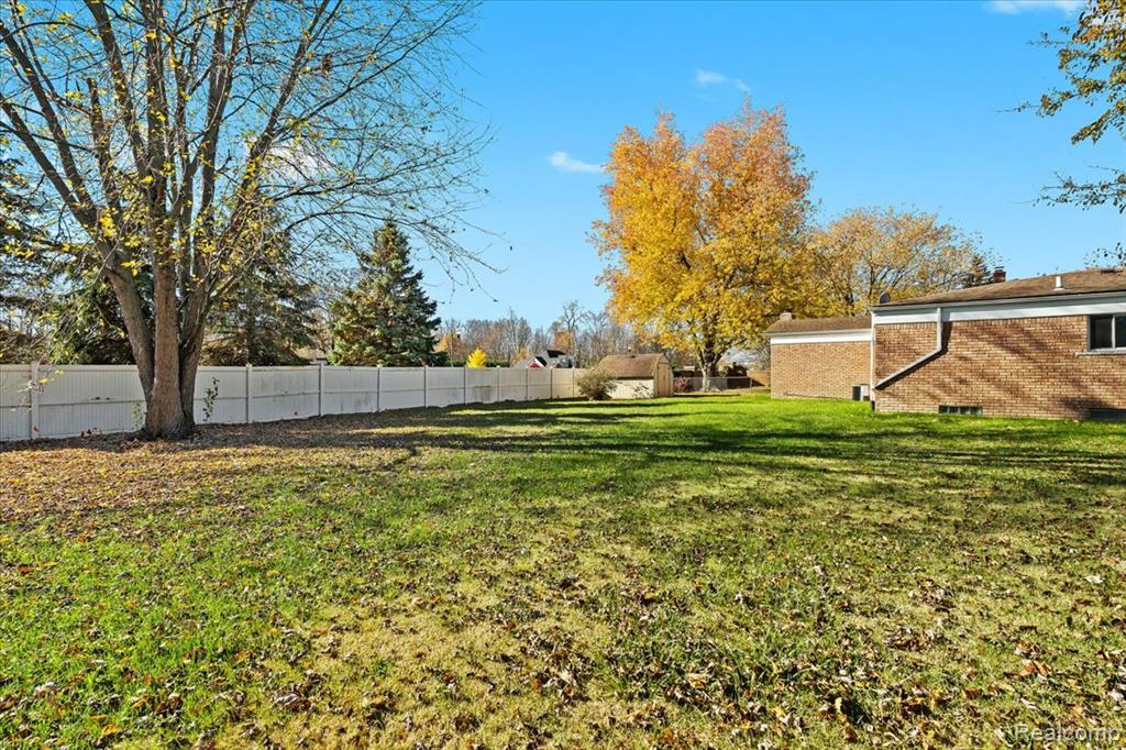 5650 Willow Creek Drive, Canton, MI 48187 — Photo 28