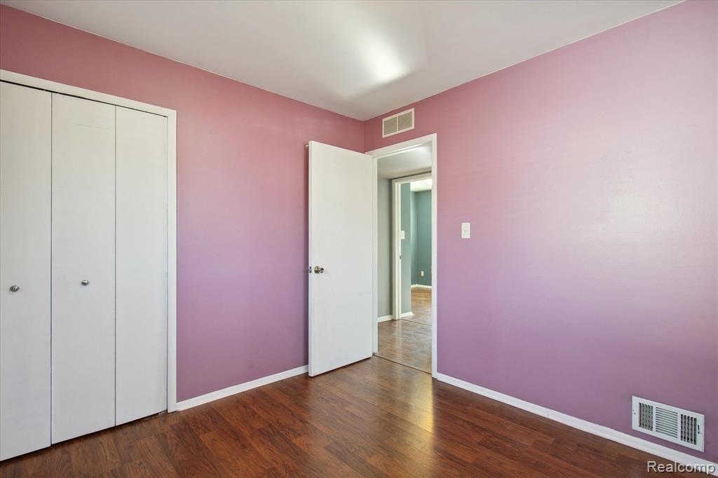 6491 N WAVERLY Street, Dearborn Heights, MI 48127 — Photo 25
