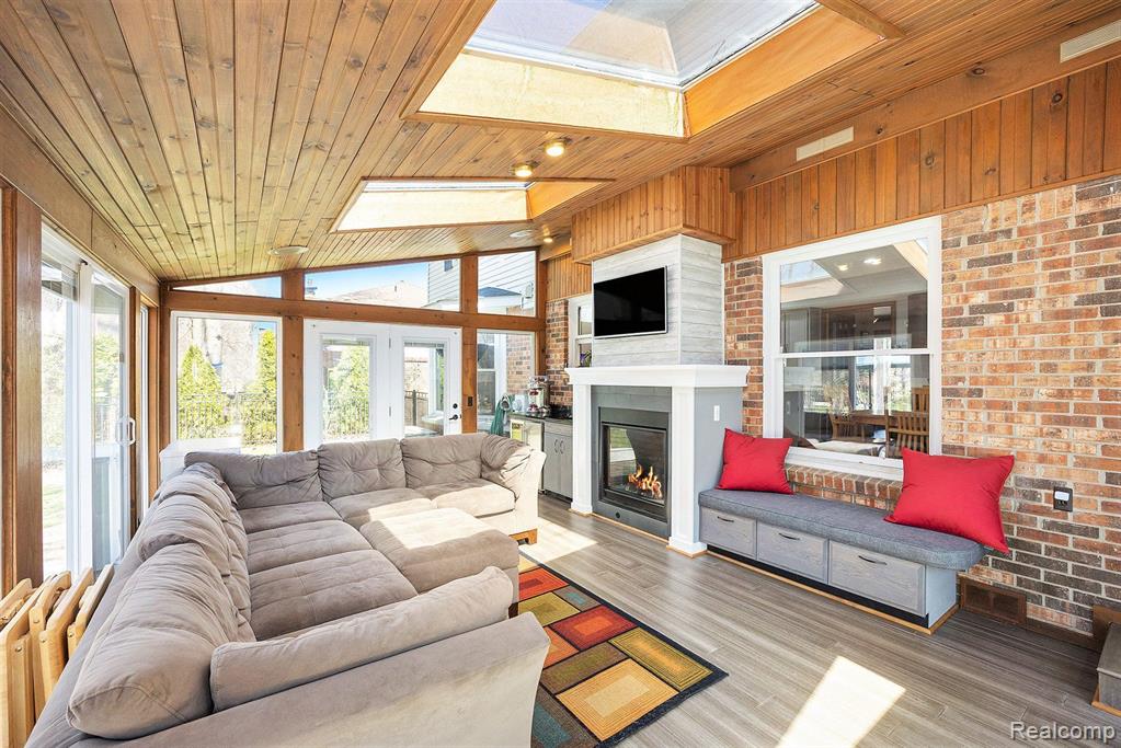 779 MEDINAH Drive, Rochester Hills, MI 48309 — Photo 11