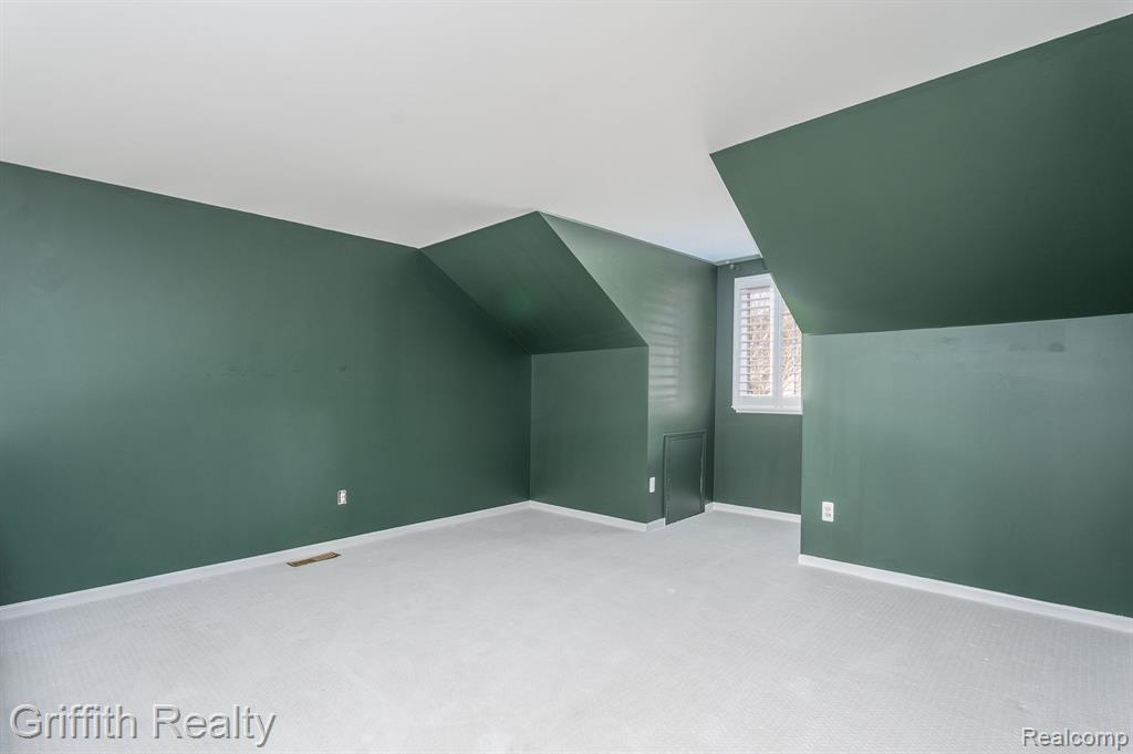 389 WOODFIELD SQUARE Lane, Brighton, MI 48116 — Photo 18