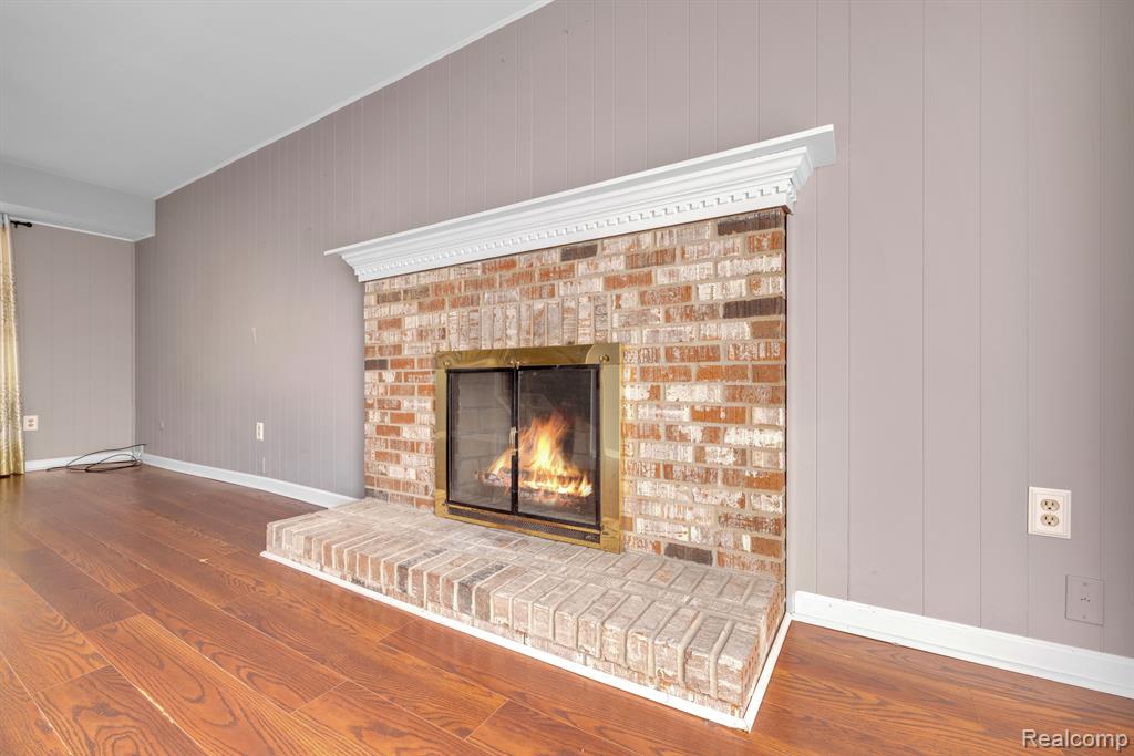 2952 ROUNDTREE Drive, Troy, MI 48083 — Photo 6