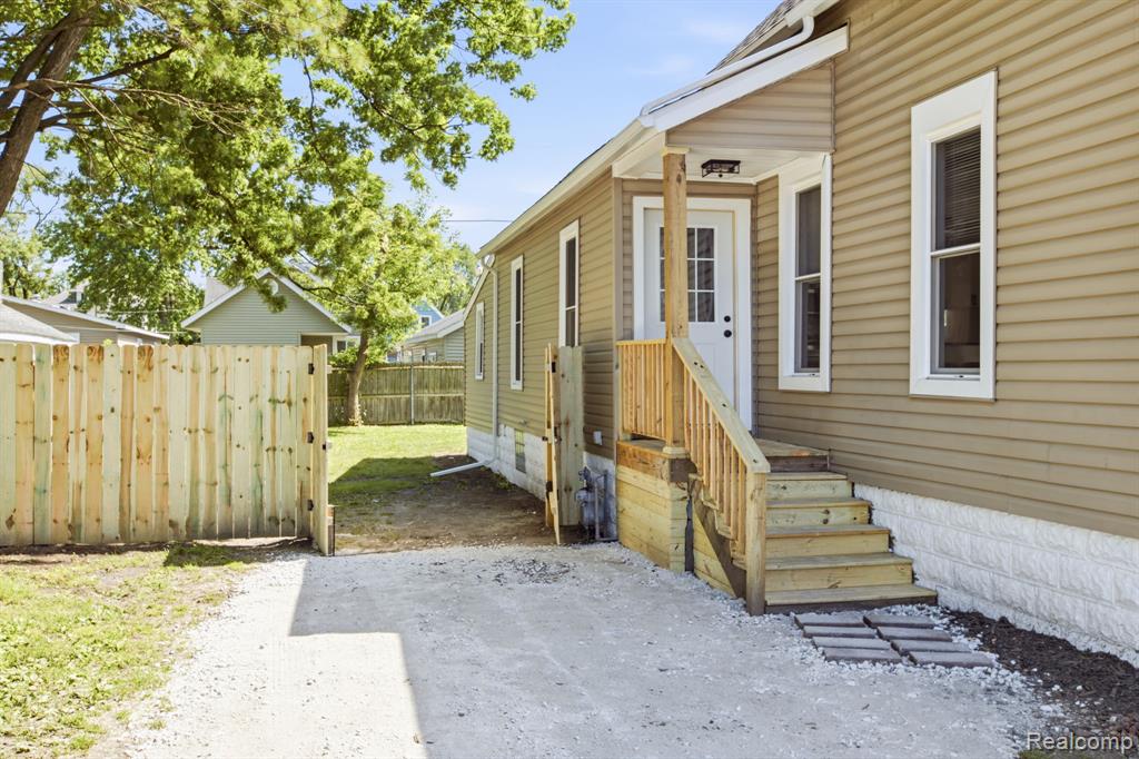 1126 Miller Street, Port Huron, MI 48060 — Photo 22