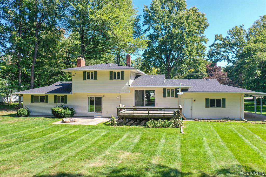 6158 Golfview Drive, Burton, MI 48509 — Photo 8