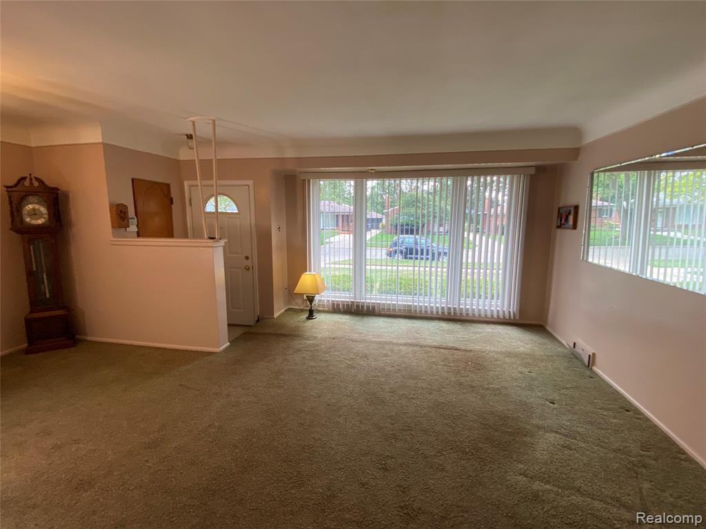 9071 Riverview, Redford, MI 48239 — Photo 3
