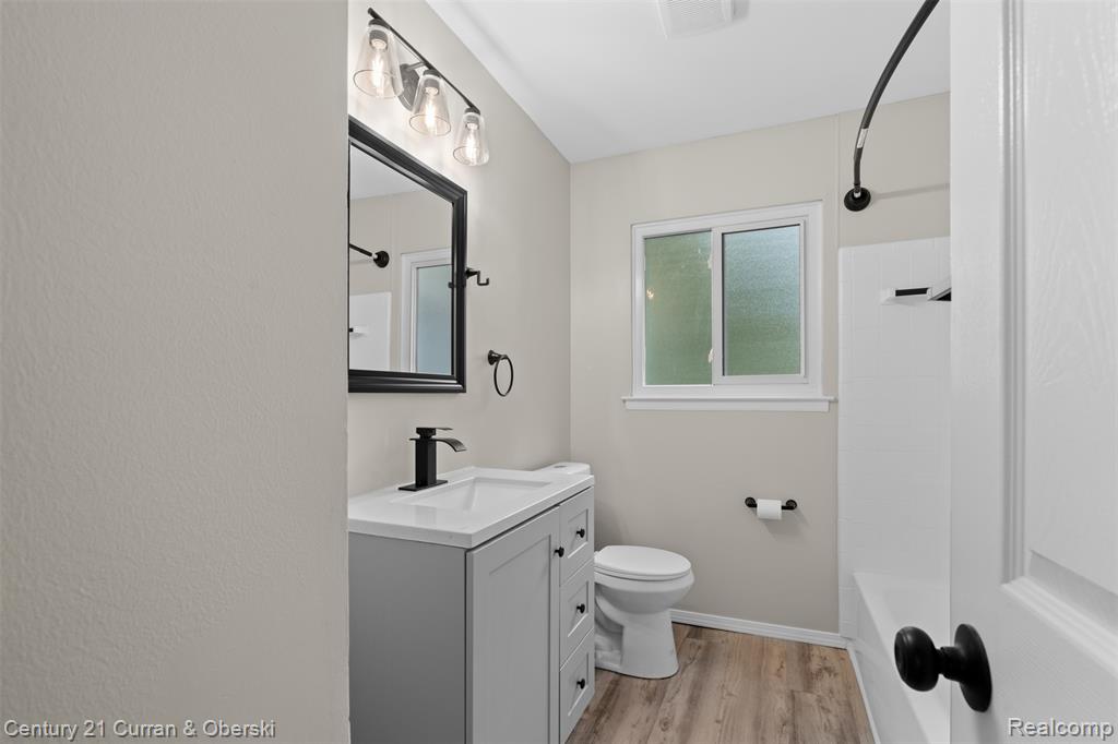 6262 Garden Court, Warren, MI 48091 — Photo 8