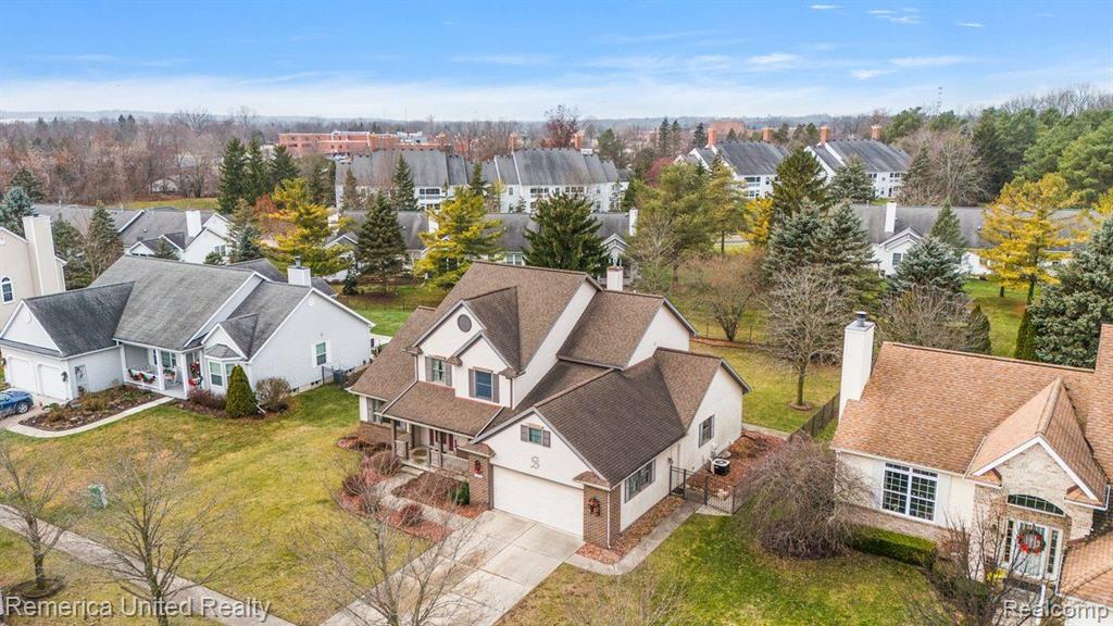 686 W CALEDONIA Street, Howell, MI 48843 — Photo 13