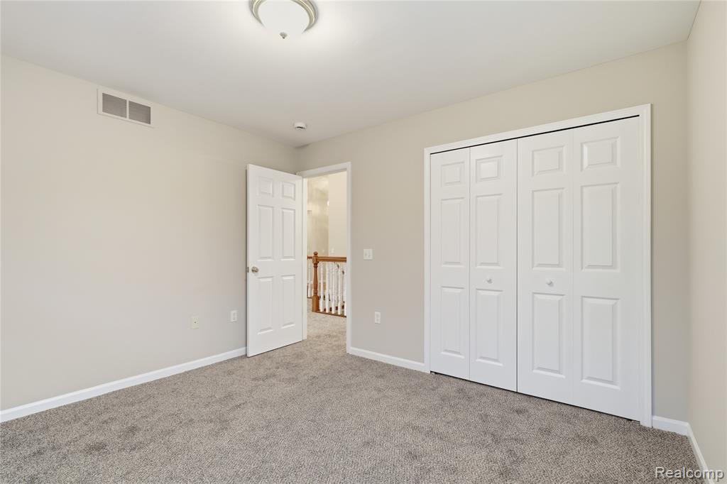 8091 Prestonwood Court, Flushing, MI 48433 — Photo 24