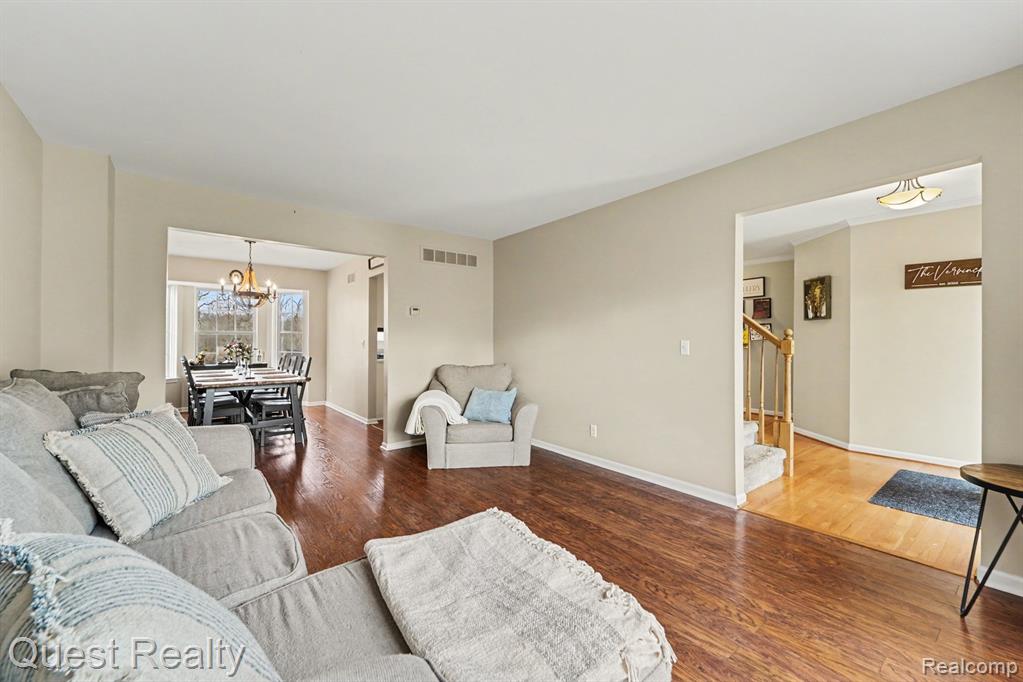 491 River Ridge Drive, Waterford, MI 48327 — Photo 5