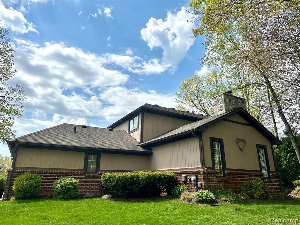 85 Overlake Drive, Lake Orion, MI 48362 — Photo 3