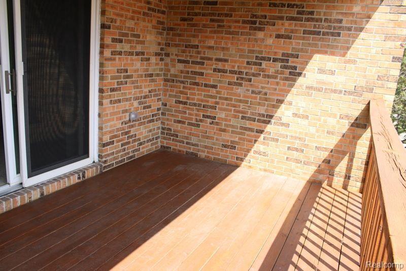 1235 HARBOUR Drive, Trenton, MI 48183 — Photo 8