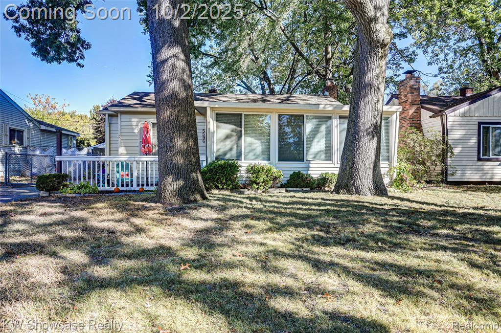 5596 Eldridge Drive, Waterford, MI 48327 — Photo 3