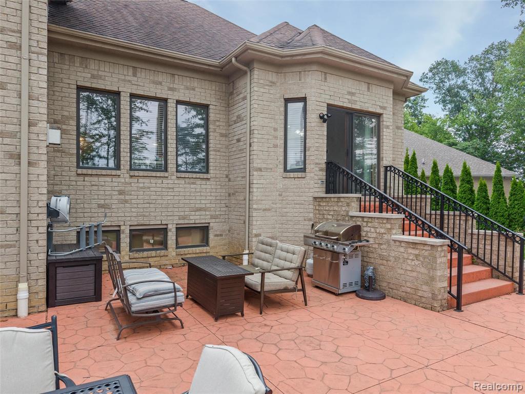 52041 Loon Court, Shelby Twp, MI 48315 — Photo 54