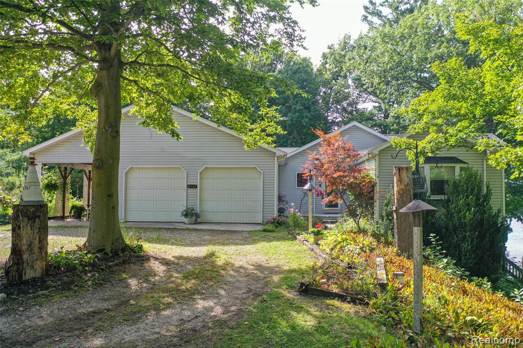6125 White Sands Drive, Marathon, MI 48464 — Photo 3