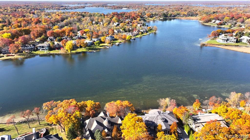 1744 Heron Ridge Drive, Bloomfield Hills, MI, 48302