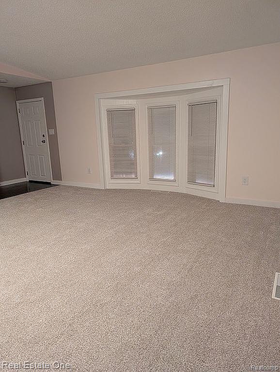 2 Emerald Circle, Whitmore Lake, MI 48189 — Photo 3