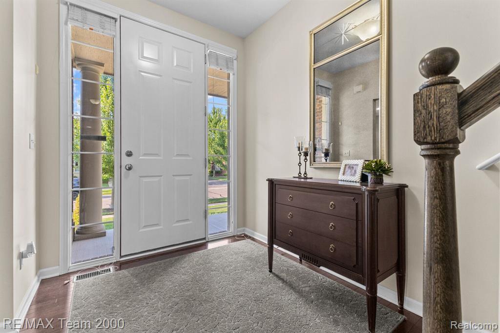 51139 GOLD RIDGE Lane, Canton, MI 48188 — Photo 3