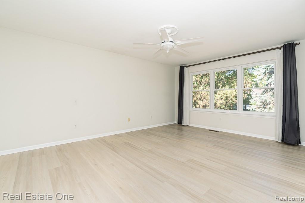 619 Whitney Drive, Rochester Hills, MI 48307 — Photo 26