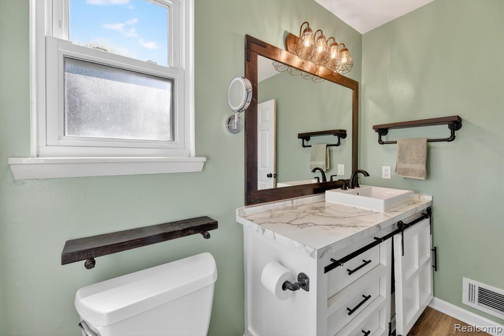 61350 Creekview Drive, South Lyon, MI 48178 — Photo 24