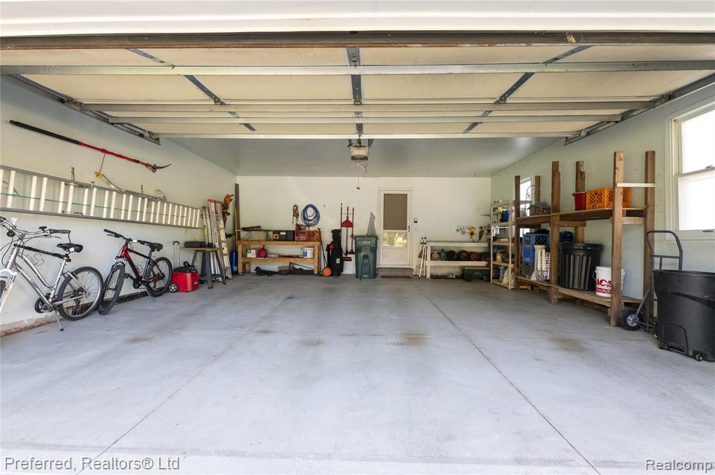 9350 Colony Farm Court, Plymouth, MI 48170 — Photo 80
