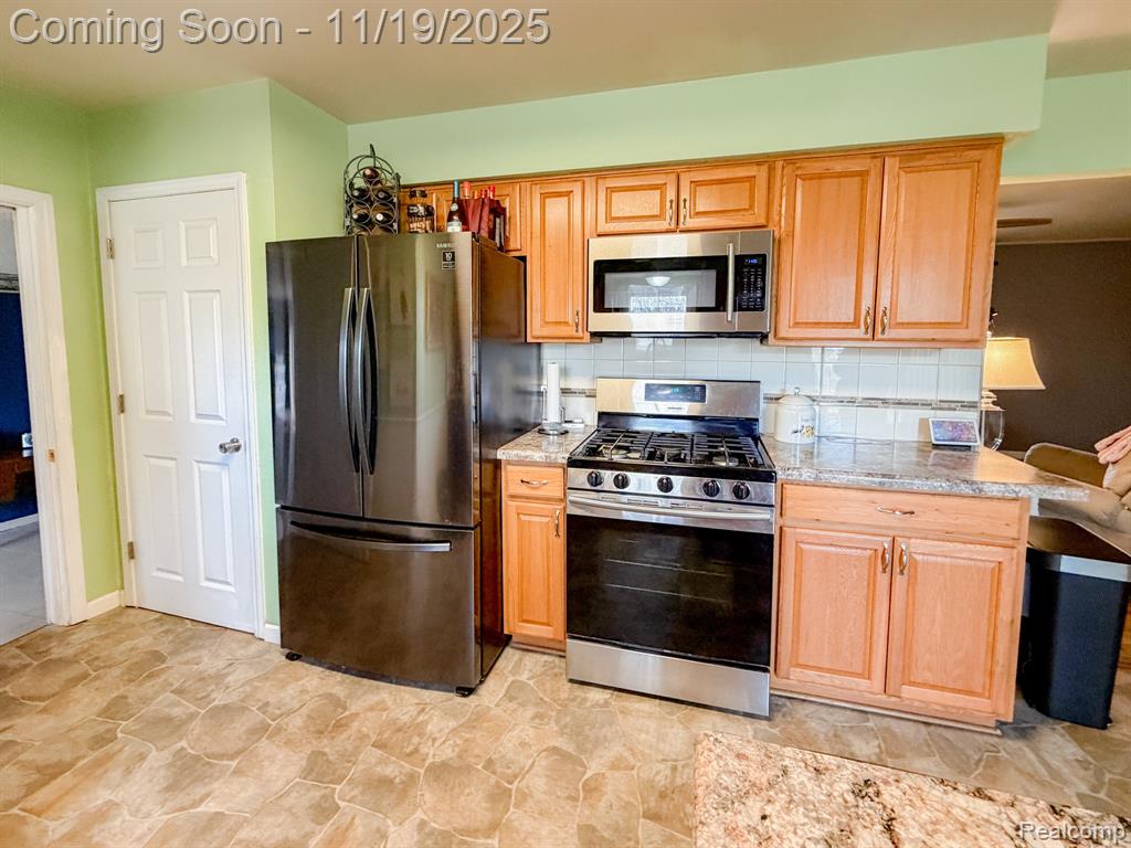 7017 E Coldwater Road, Davison, MI 48423 — Photo 10