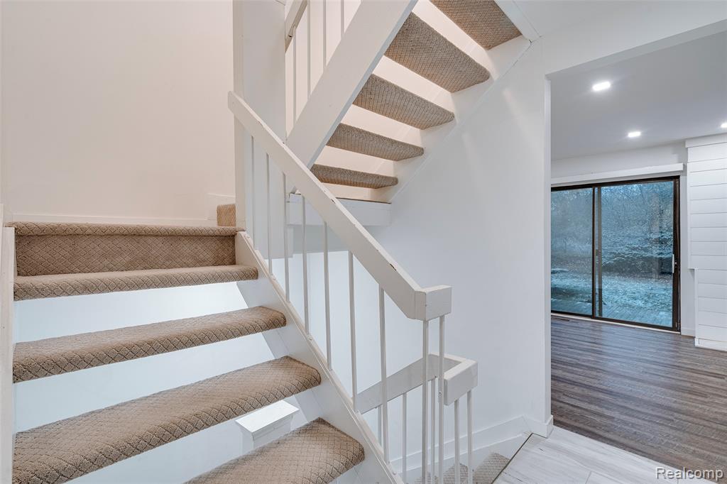 6265 Potomac Circle, West Bloomfield, MI — Photo 11