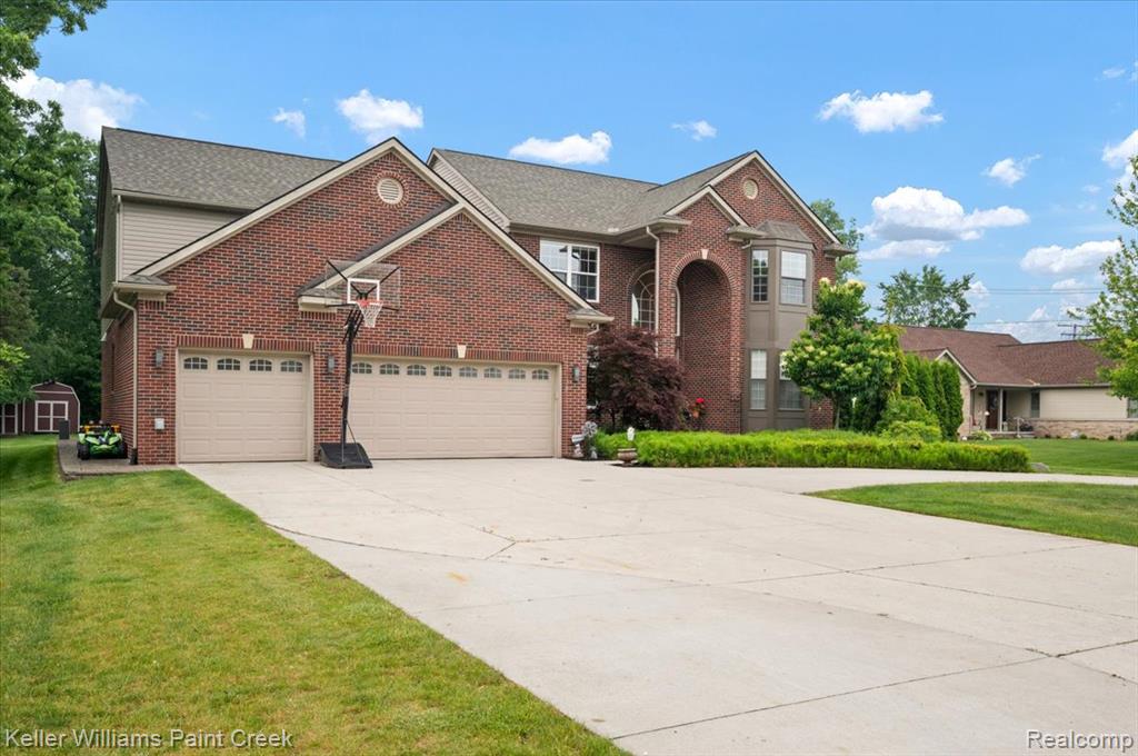 915 Harris Drive, Troy, MI 48083 — Photo 2